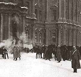 January 9, 1905 near the Winter Palace. Photograph